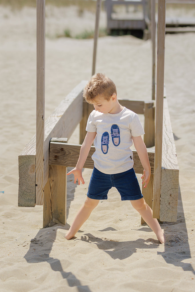 Sneaker T-Shirt