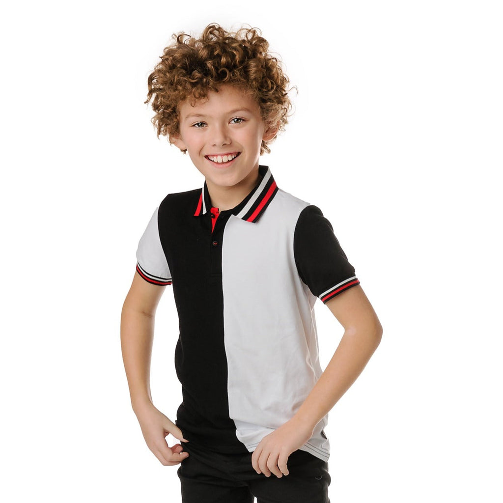 פולו קולורבלוק שחור ולבן עם הדגשים אדומים